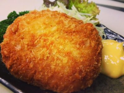 里芋コロッケ　やきとり・ろばた焼きのむらやま